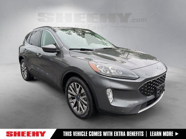 Certified 2022 Ford Escape Titanium w/ Class II Trailer Tow Package
