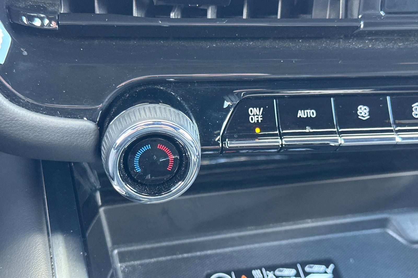 Certified 2025 Chevrolet Tahoe Z71 image 30