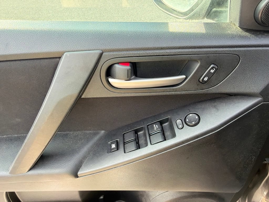 Used 2012 MAZDA MAZDA3 i Touring FWD image 22
