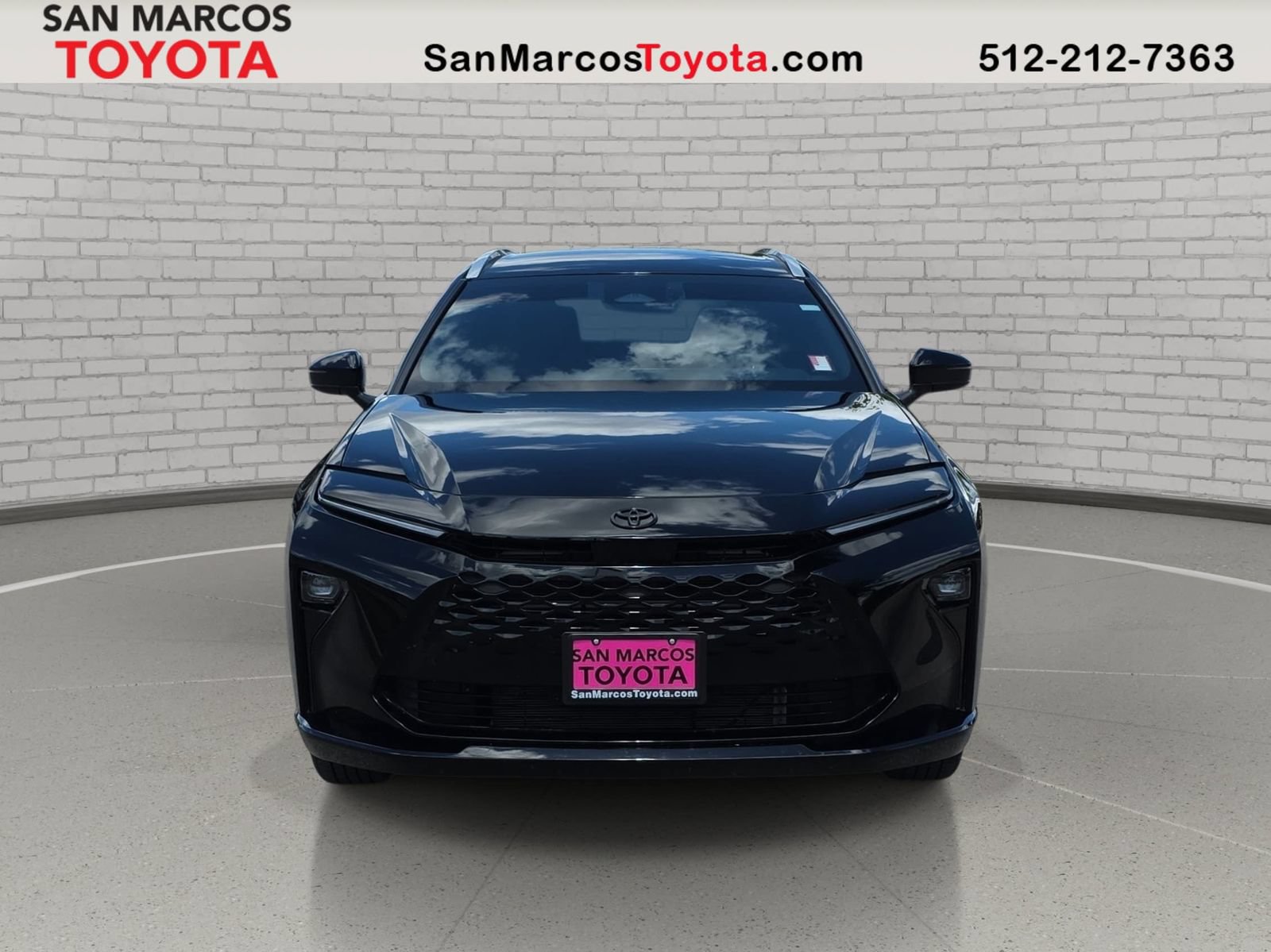 Used 2026 Toyota Crown Signia AWD/4WD image 2