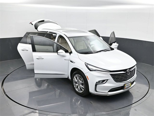 Used 2023 Buick Enclave Premium w/ Experience Buick Package image 30