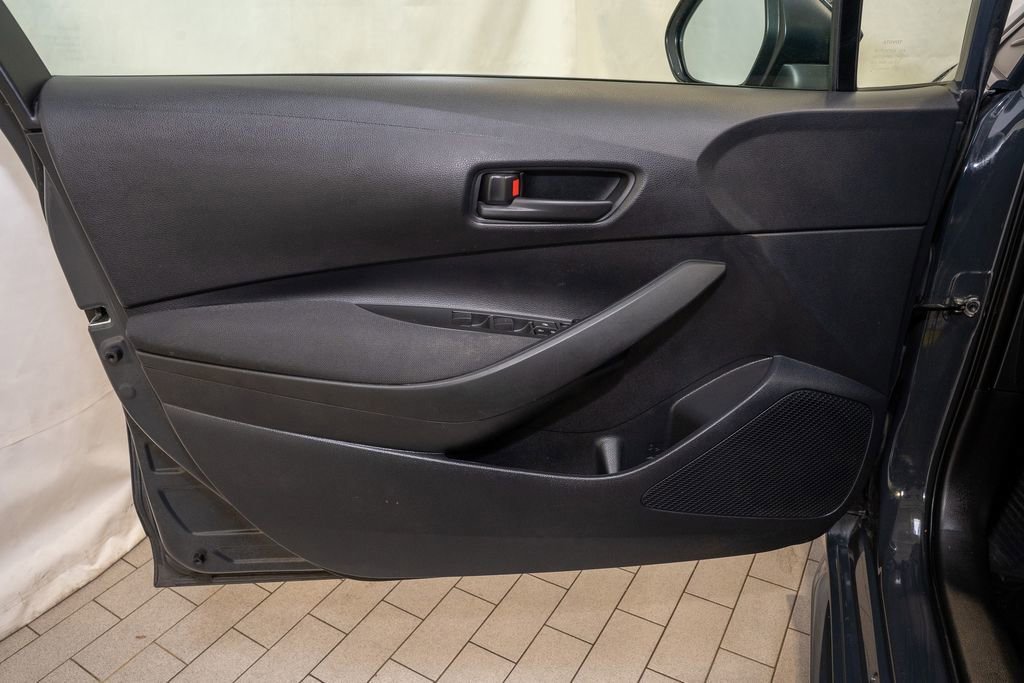 Used 2023 Toyota Corolla LE image 11