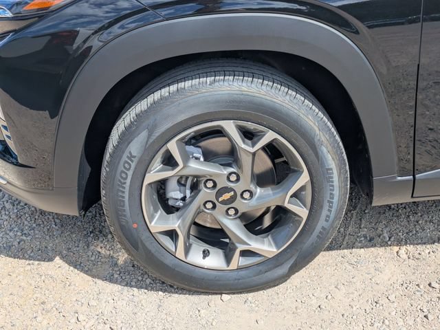 New 2026 Chevrolet Trax LT w/ Driver Confidence Package FWD image 7