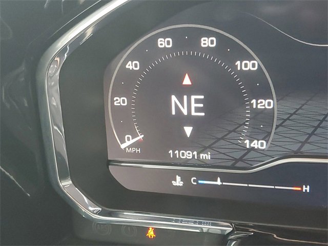 Used 2025 GMC Sierra 1500 Elevation image 21