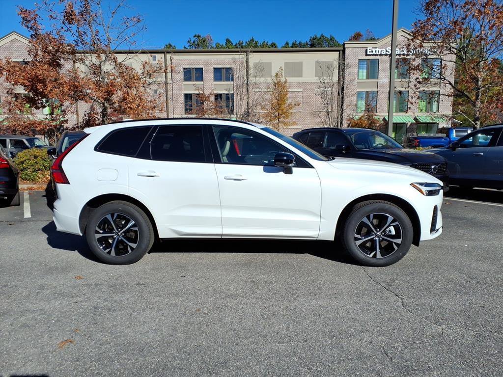 New 2026 Volvo XC60 B5 Core image 2