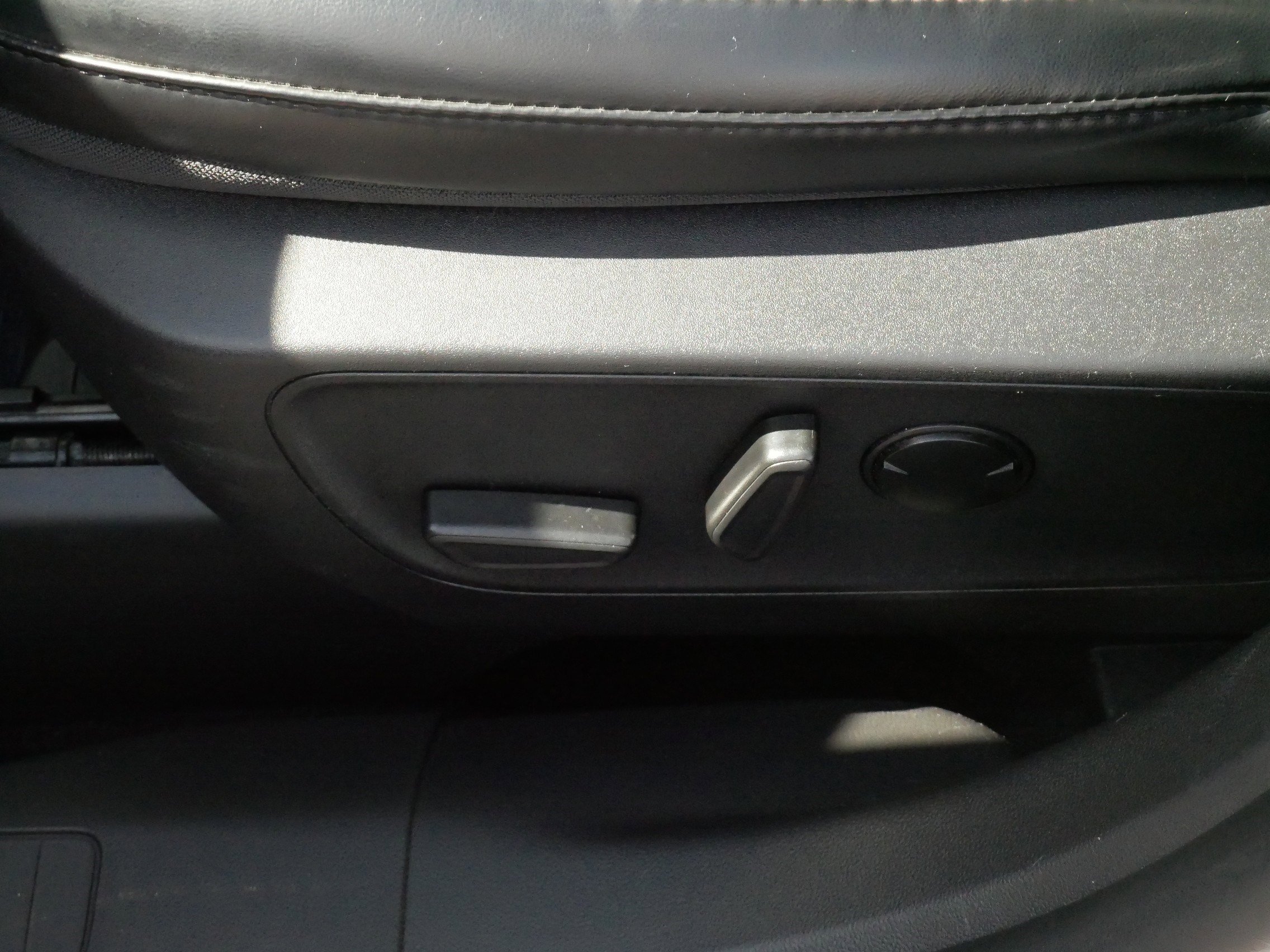 Used 2025 Ford Escape ST-Line AWD/4WD image 20