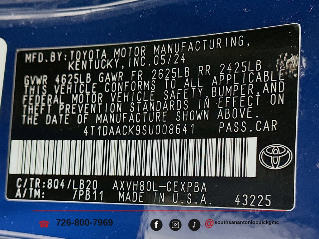 Used 2025 Toyota Camry XSE FWD image 34
