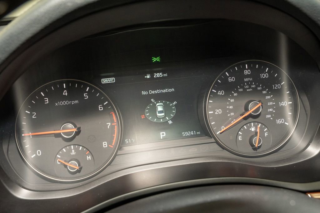 Used 2017 Kia Cadenza Technology image 19