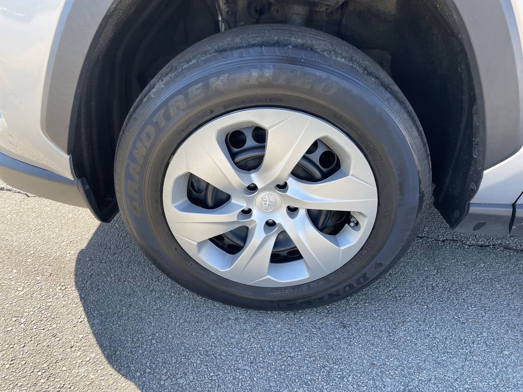 Certified 2023 Toyota RAV4 LE image 9