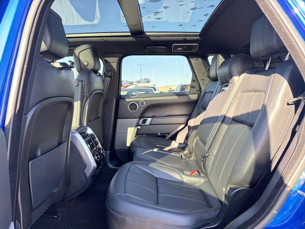 Used 2020 Land Rover Range Rover Sport HSE Dynamic image 5