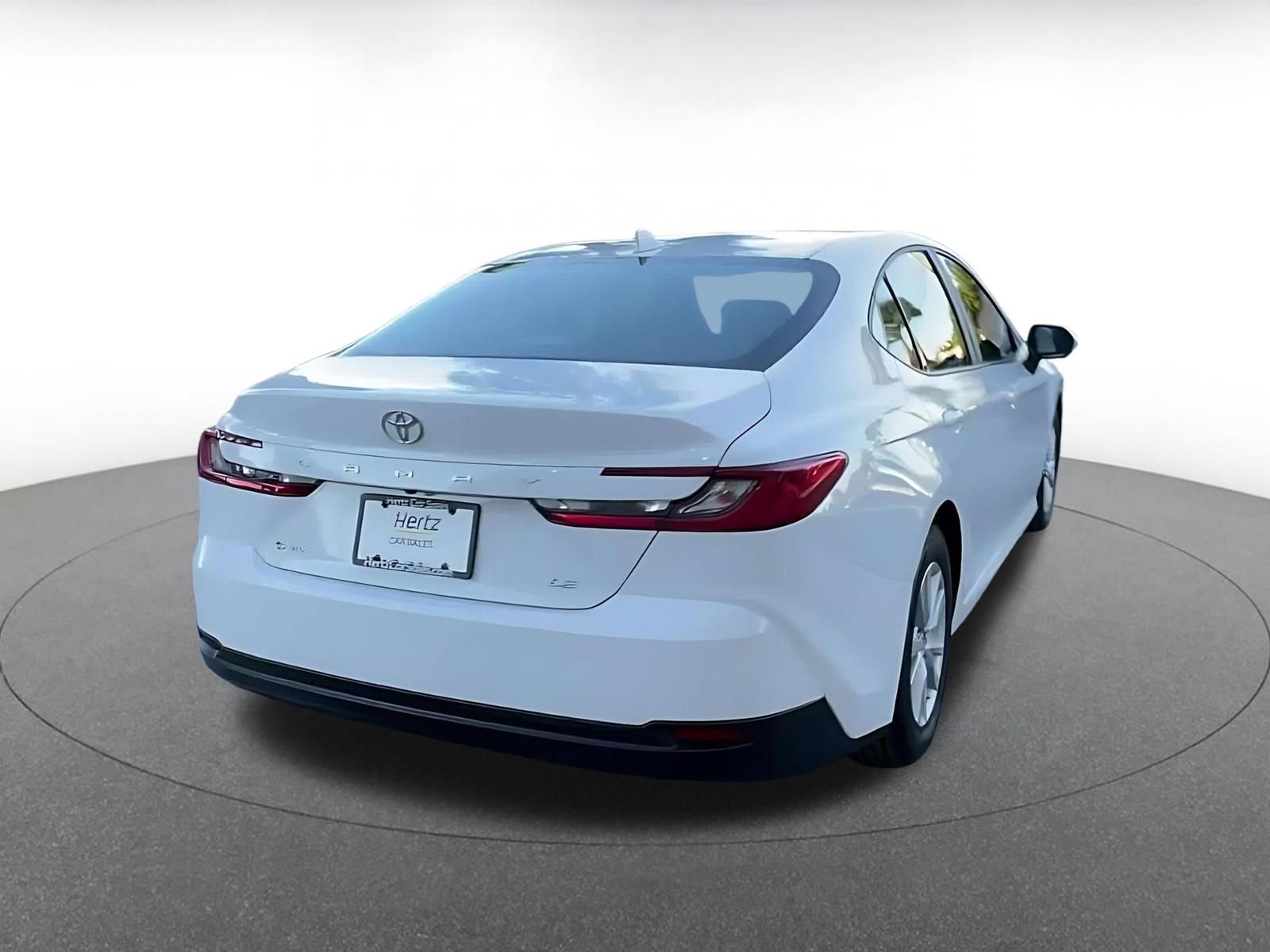 Used 2025 Toyota Camry LE image 14