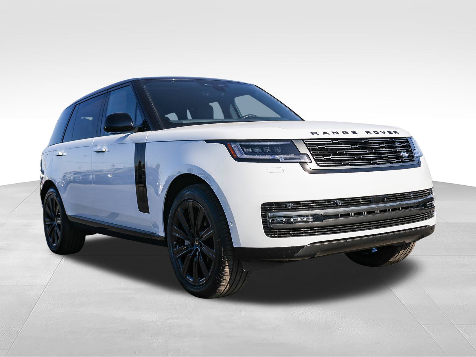 New 2027 Land Rover Range Rover Long Wheelbase SE AWD/4WD image 3