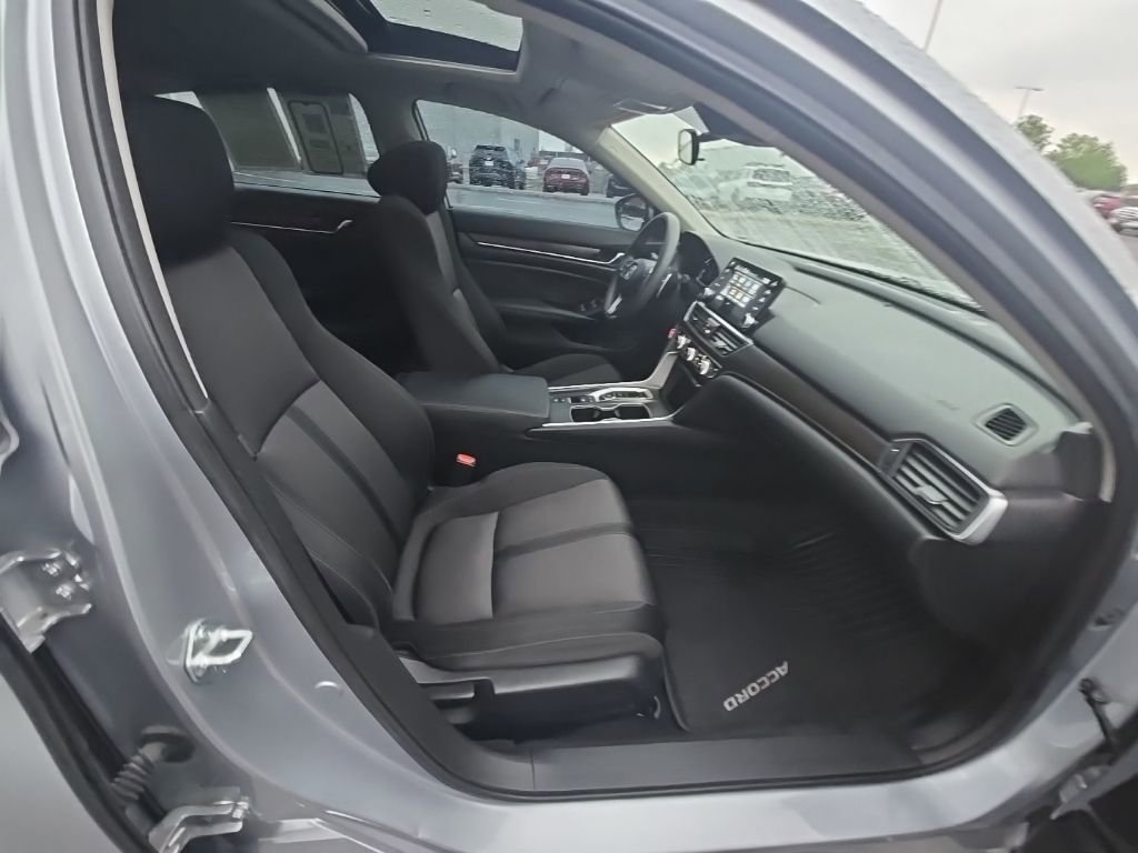 Certified 2021 Honda Accord EX image 32