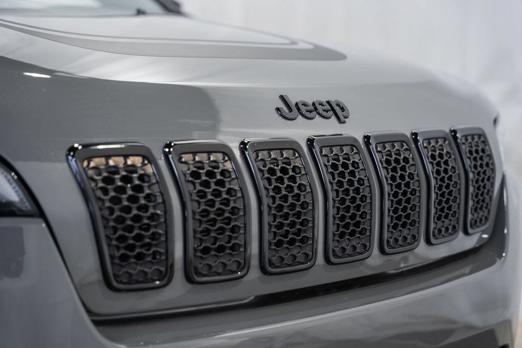 Used 2022 Jeep Cherokee Latitude w/ Trailer Tow Group AWD/4WD image 10