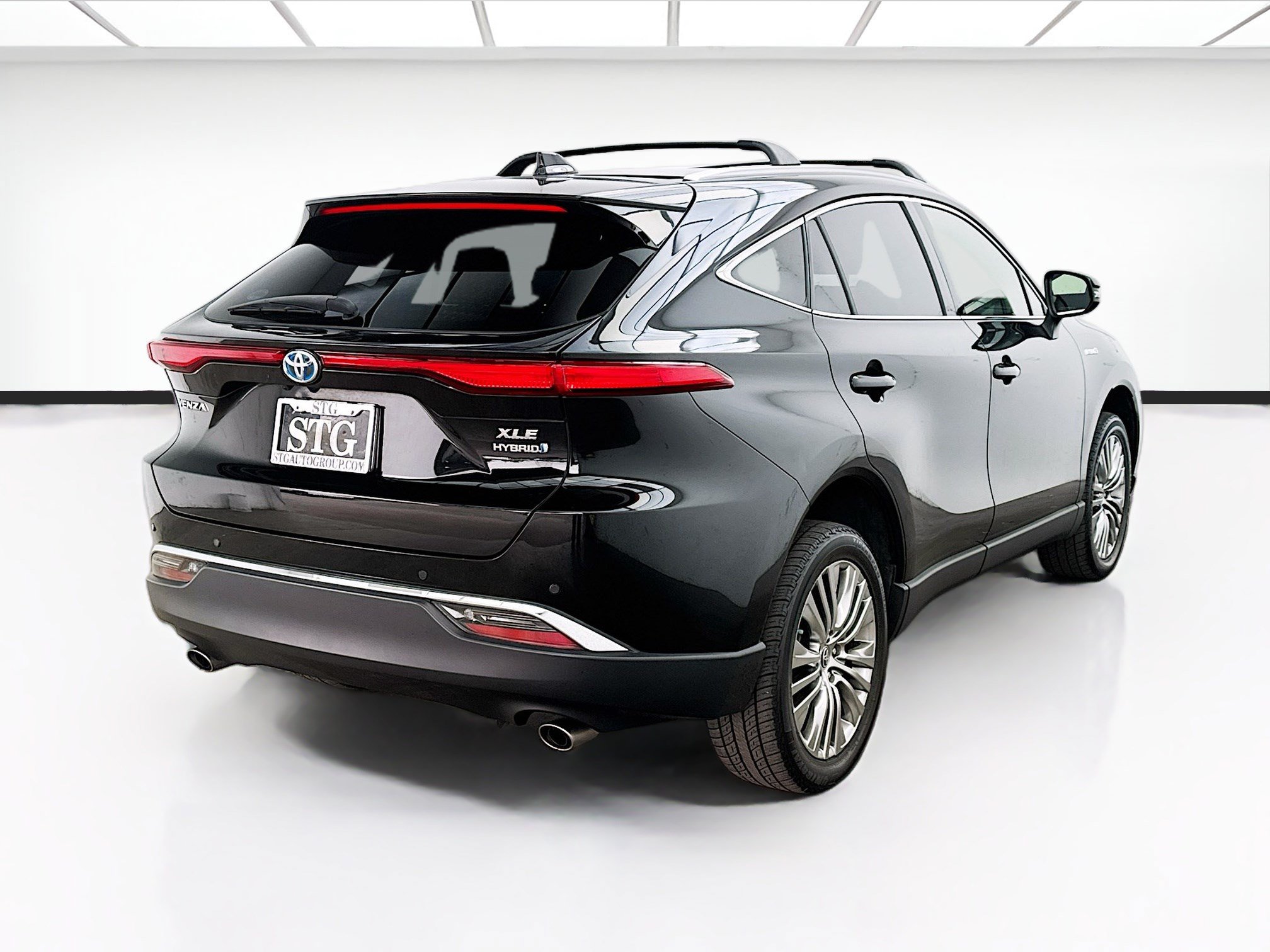 Used 2021 Toyota Venza XLE w/ Carpet Mat Package (TMS) AWD/4WD image 4