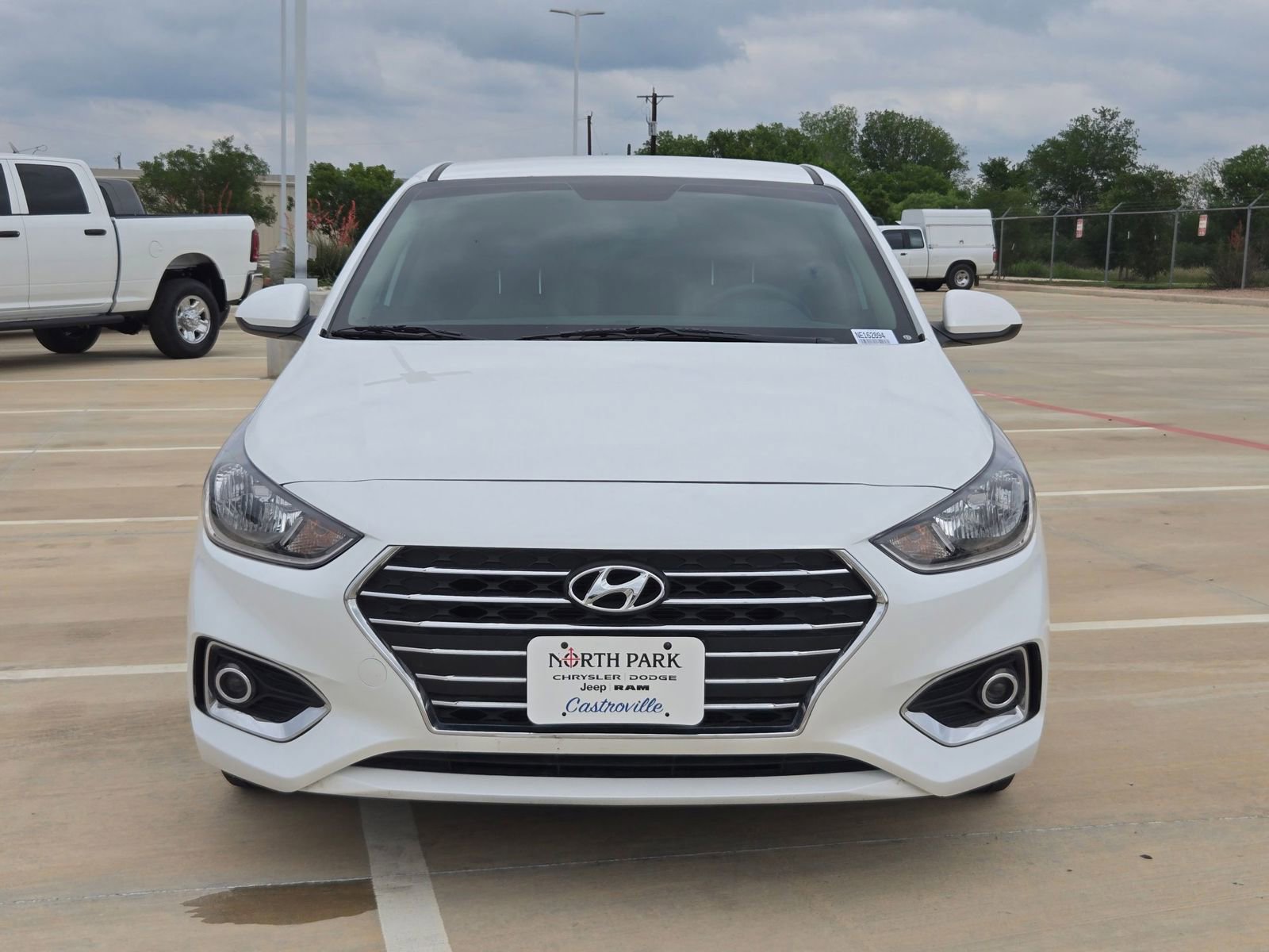 Used 2022 Hyundai Accent SEL FWD image 9