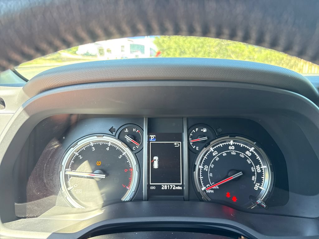 Used 2024 Toyota 4Runner TRD Off-Road Premium w/ Moonroof Package AWD/4WD image 17