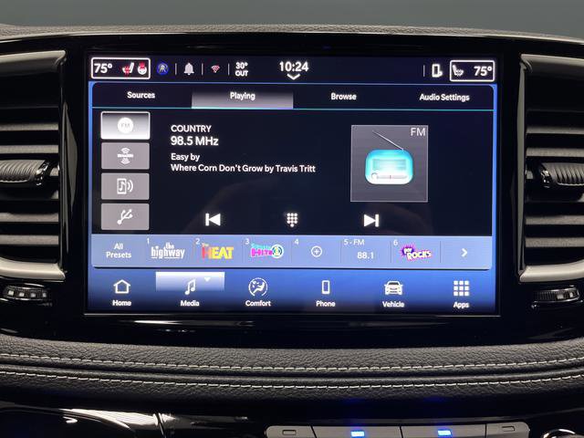 New 2026 Chrysler Pacifica Select w/ S Appearance Package image 17