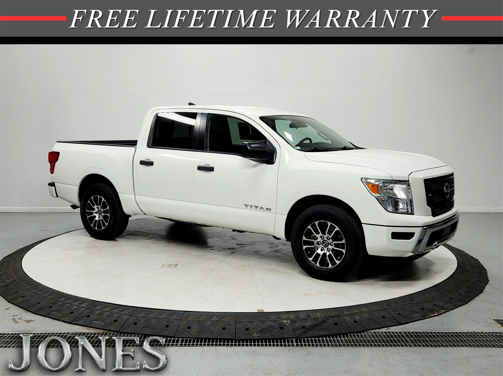 Used 2023 Nissan Titan SV