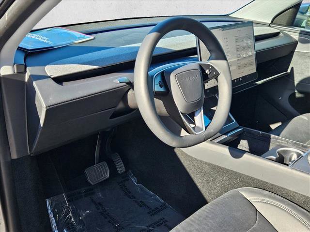 Used 2026 Tesla Model Y 2WD image 10