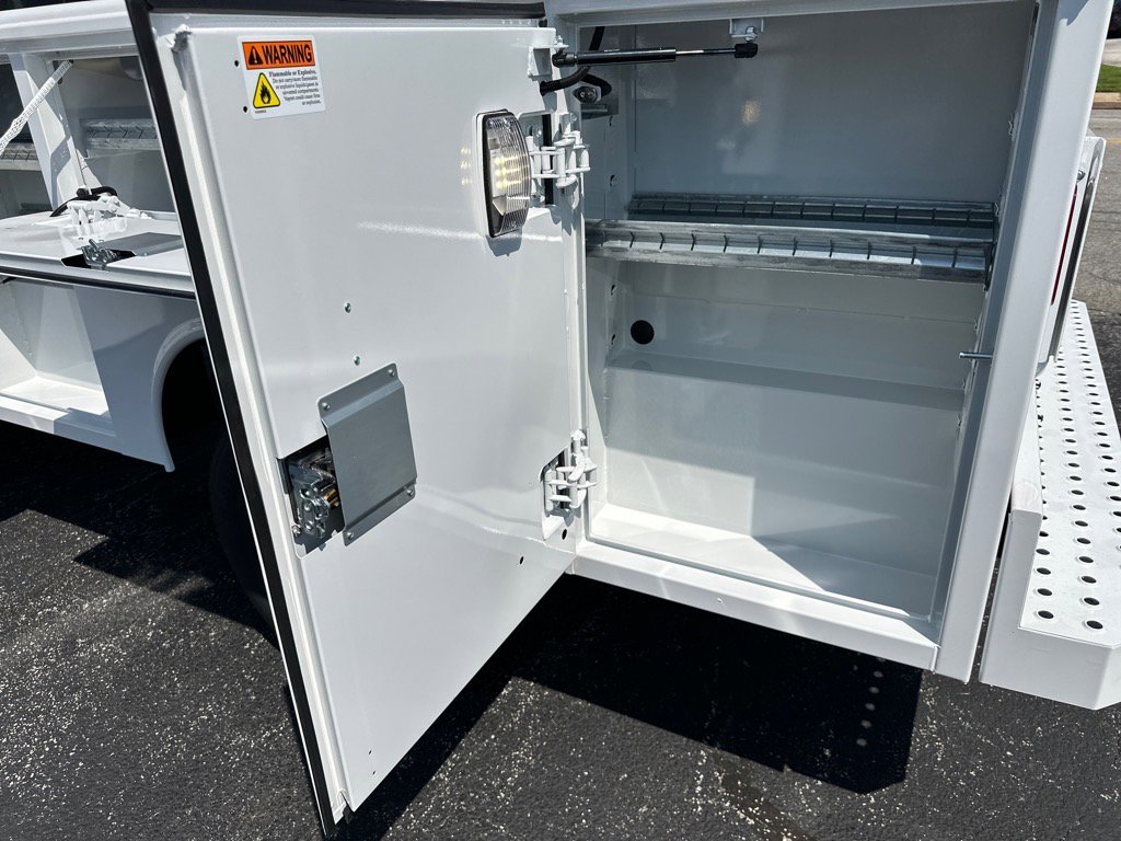 New 2025 Ford F350 XL w/ XL Chrome Package image 22