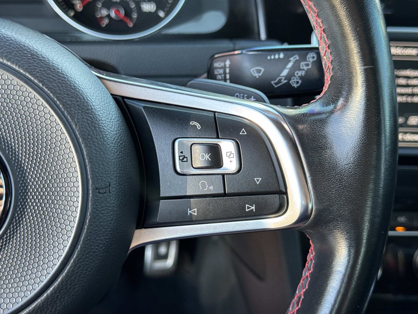 Used 2017 Volkswagen GTI Sport image 12