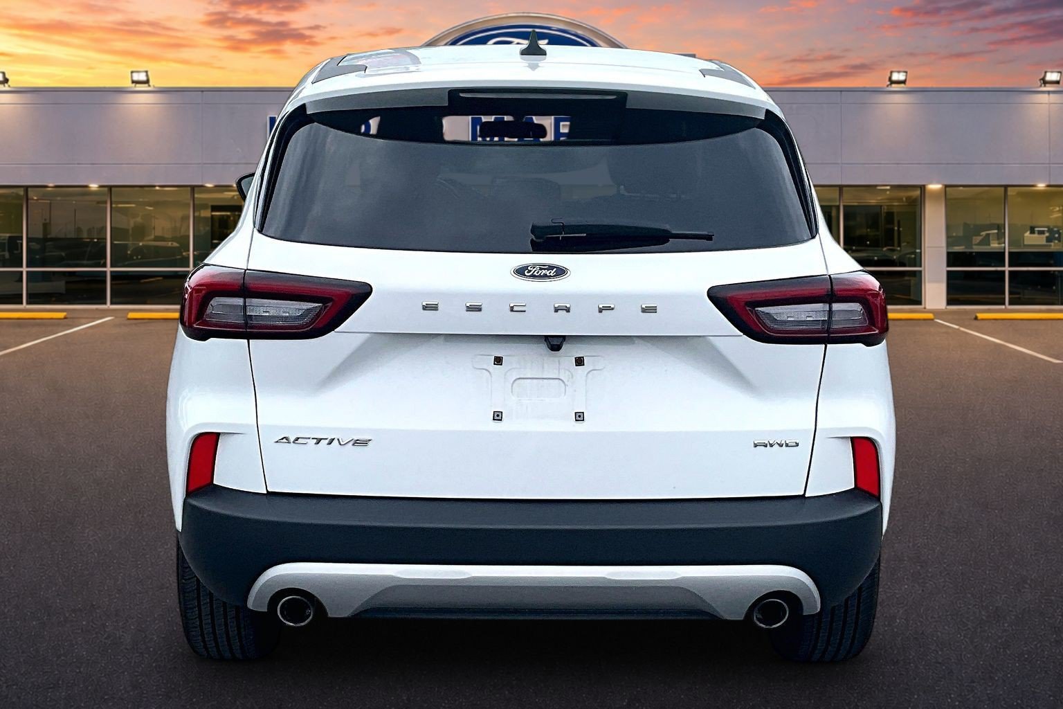 Used 2024 Ford Escape Active AWD/4WD image 4