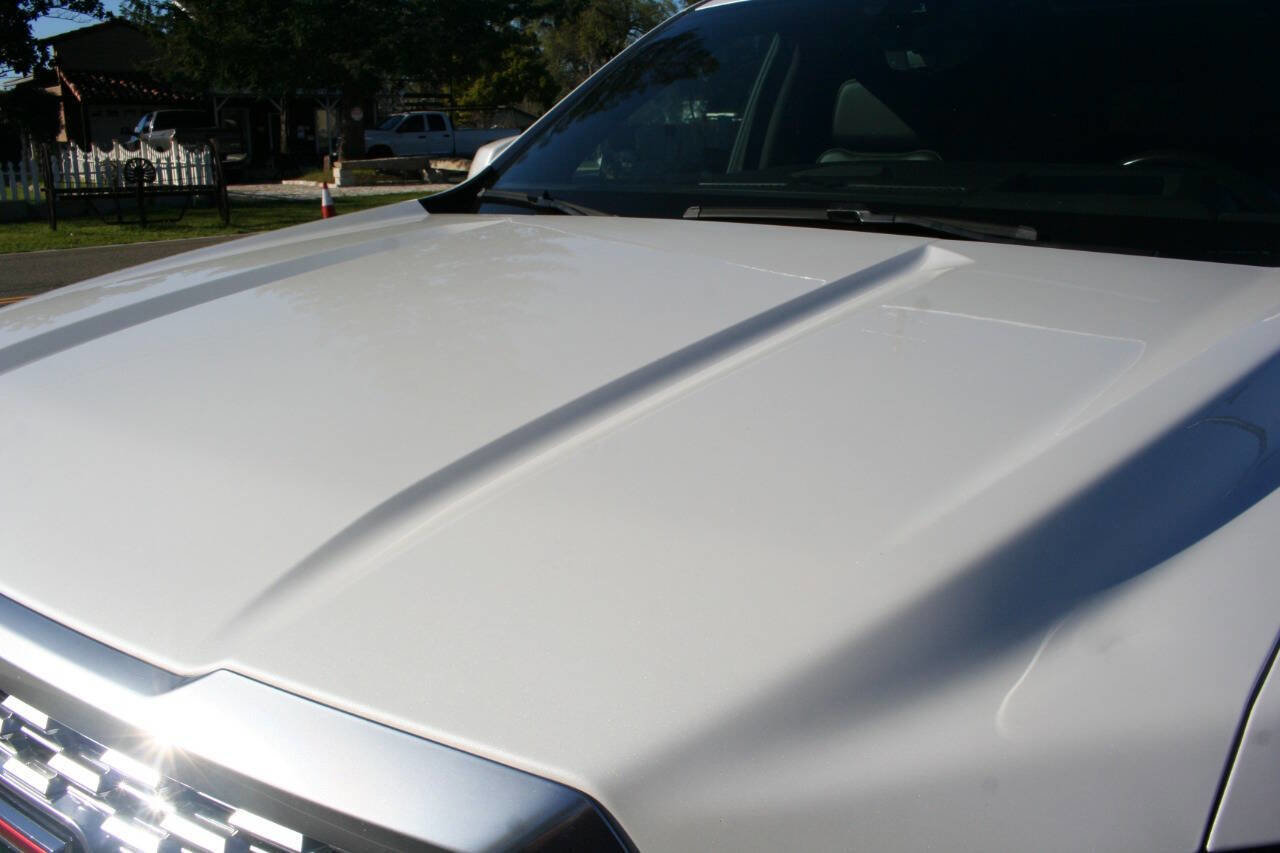 Used 2021 GMC Yukon Denali w/ Denali Premium Package image 6