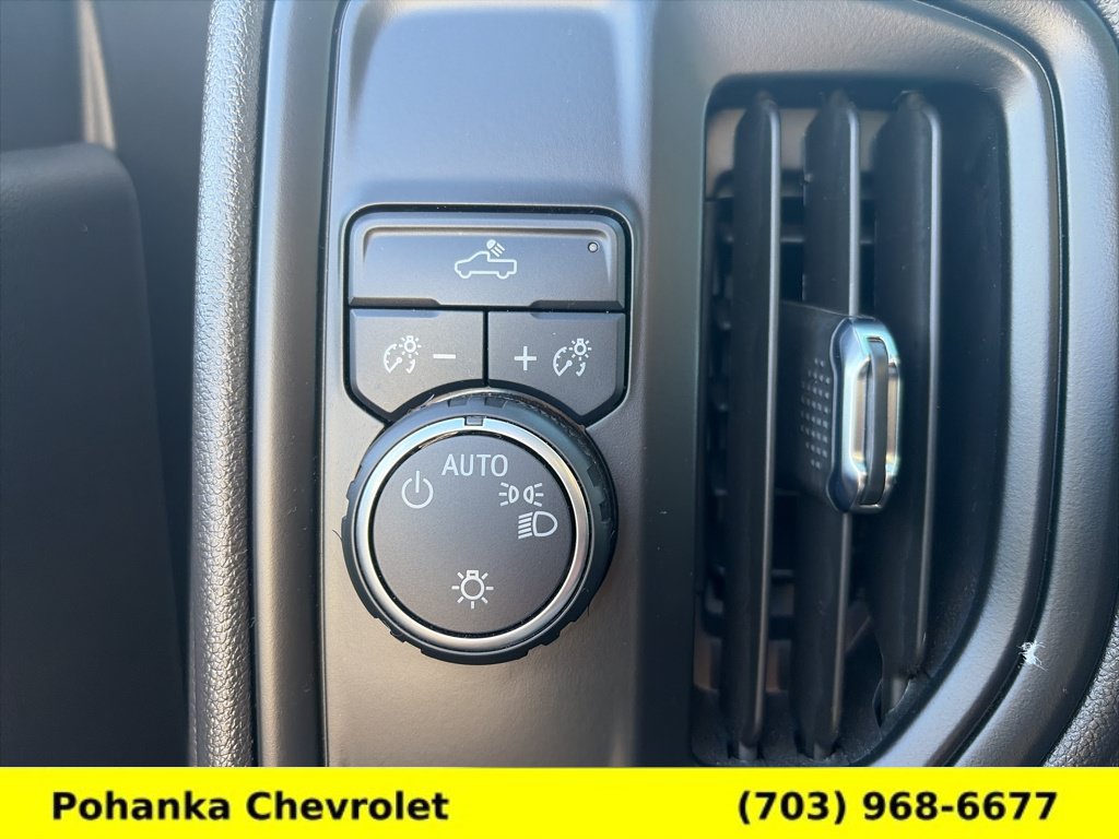 Used 2025 Chevrolet Silverado 1500 W/T w/ Trailering Package RWD image 17