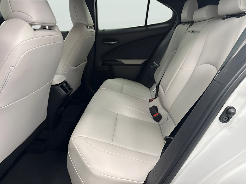 Used 2021 Lexus UX 200 w/ Accessory Package (Z1) FWD image 15