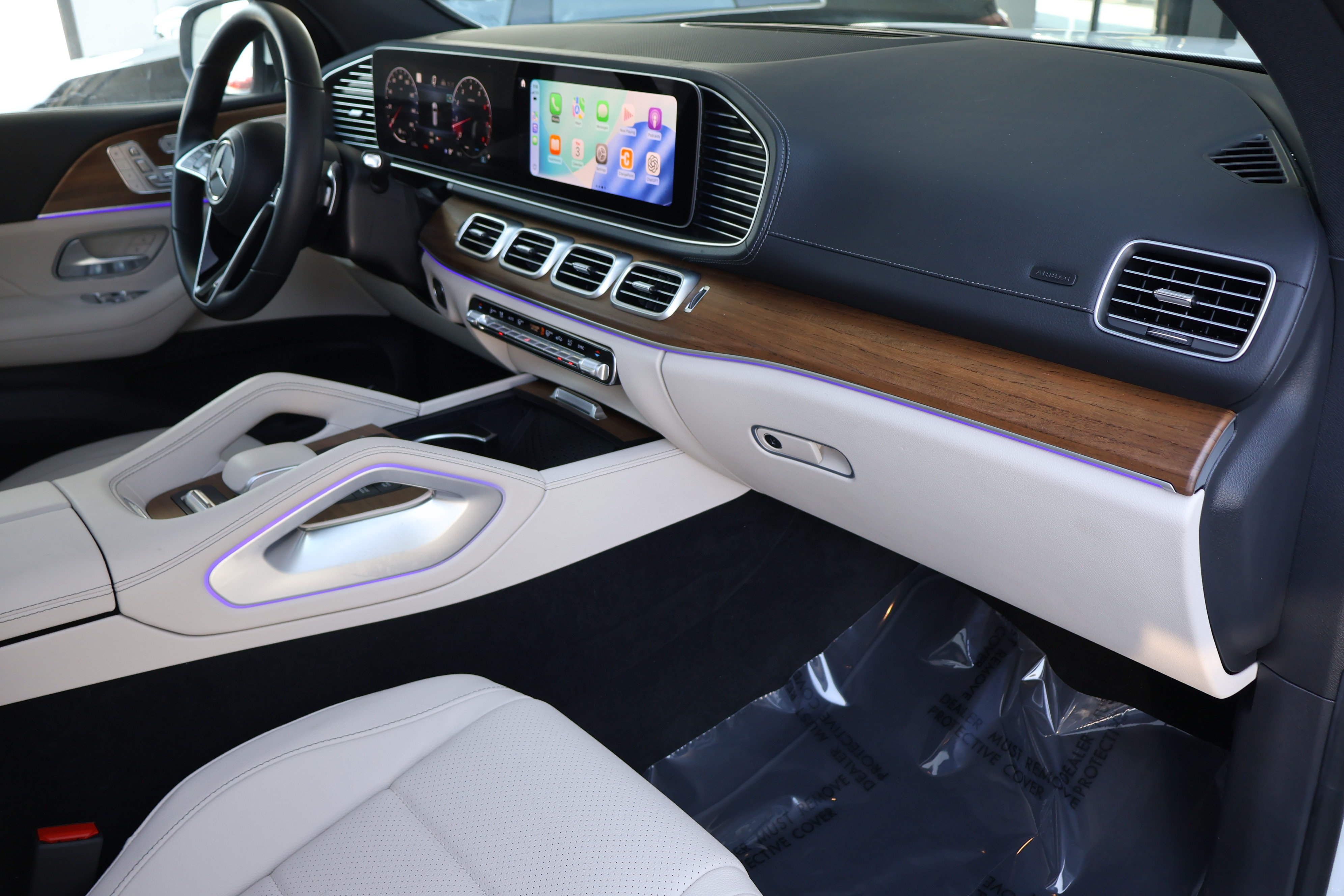 Used 2025 Mercedes-Benz GLS 450 4MATIC image 31