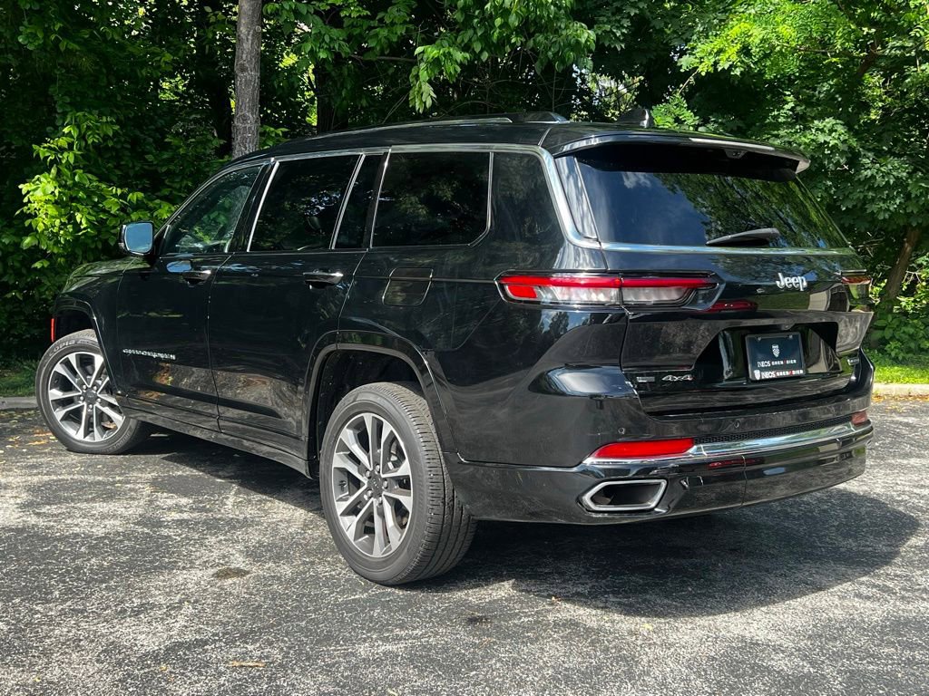 Used 2022 Jeep Grand Cherokee L Overland w/ Luxury Tech Group IV AWD/4WD image 3