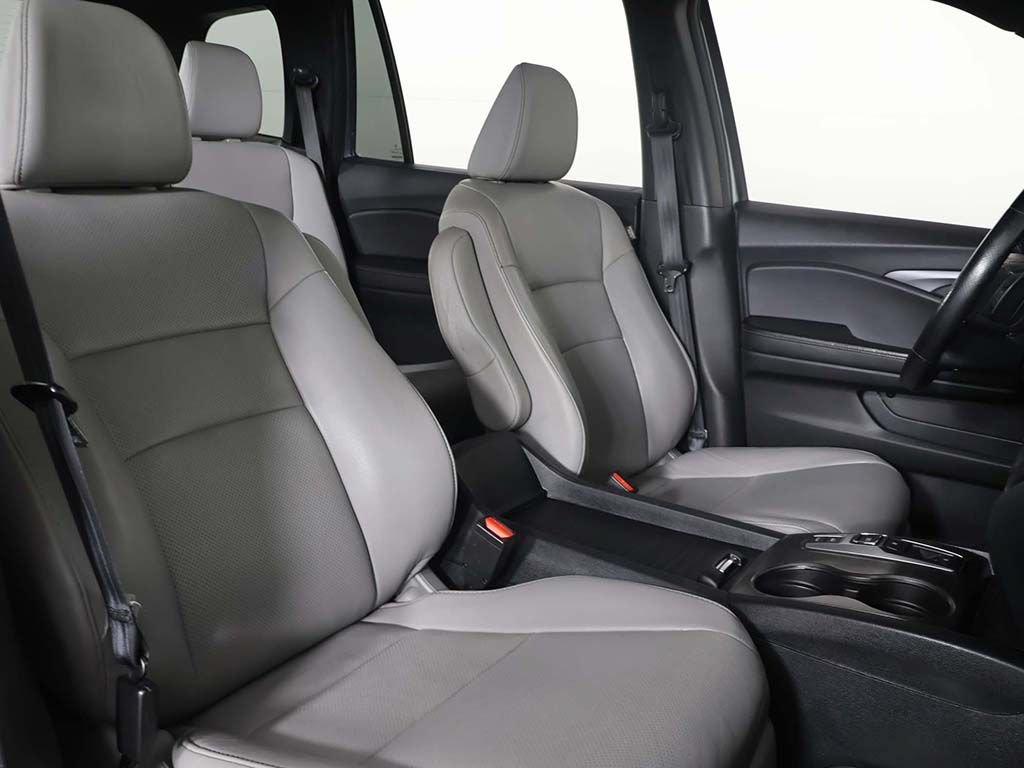 Used 2023 Honda Passport EX-L image 32