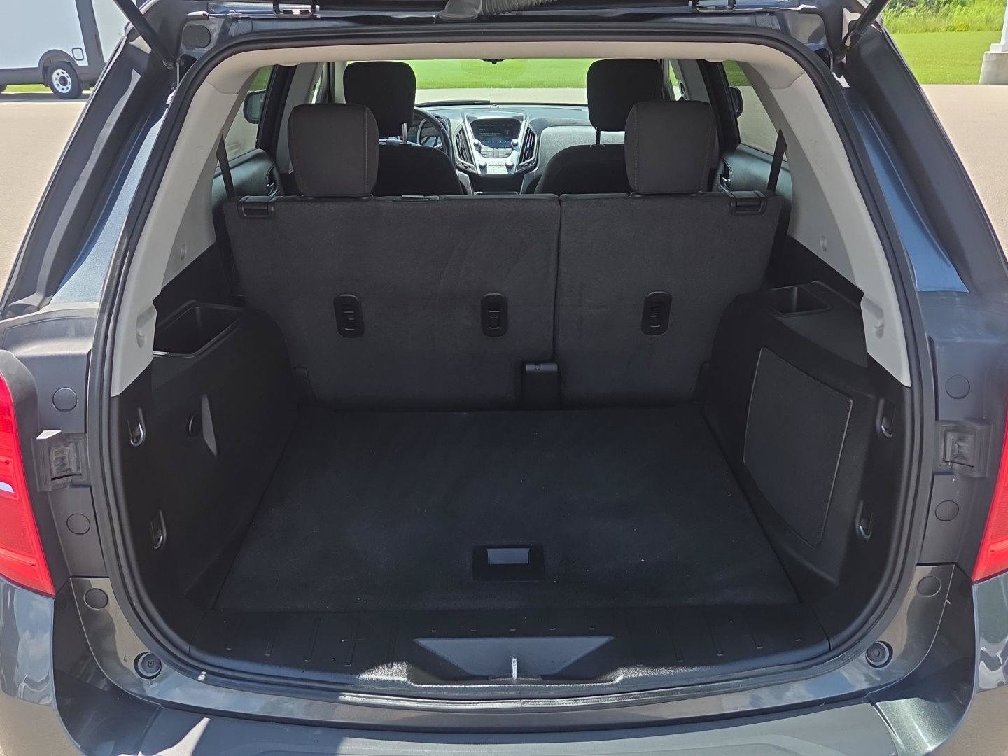 Used 2017 Chevrolet Equinox LT w/ Convenience Package FWD image 5