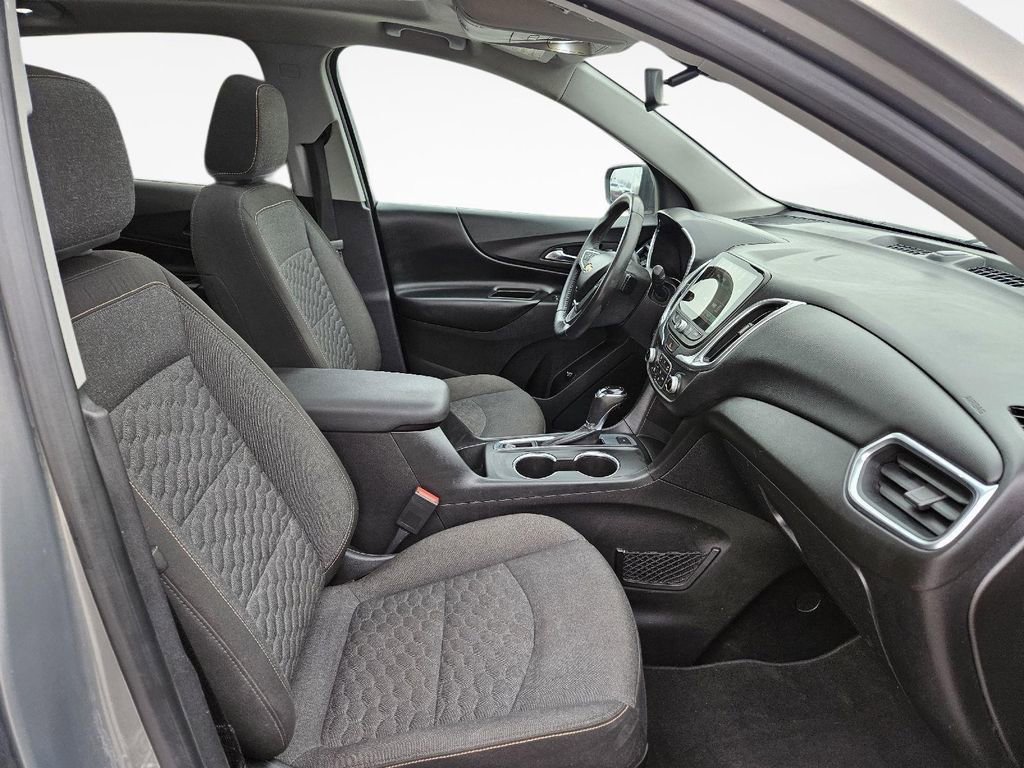 Used 2018 Chevrolet Equinox LT w/ Sun & Infotainment Package image 35