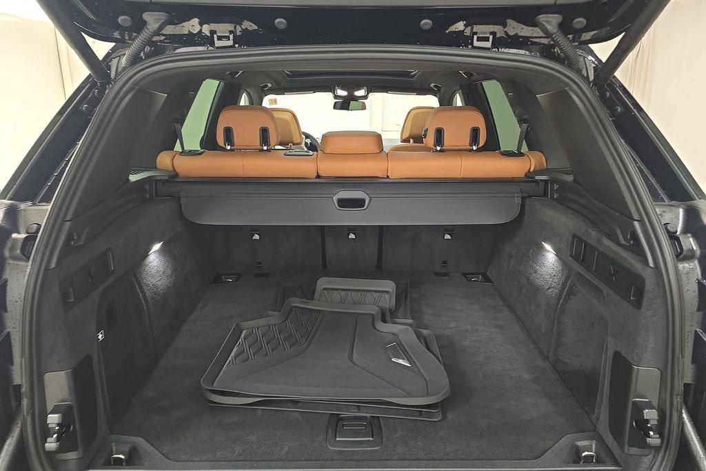 Certified 2025 BMW X5 xDrive40i w/ M Sport Package image 28