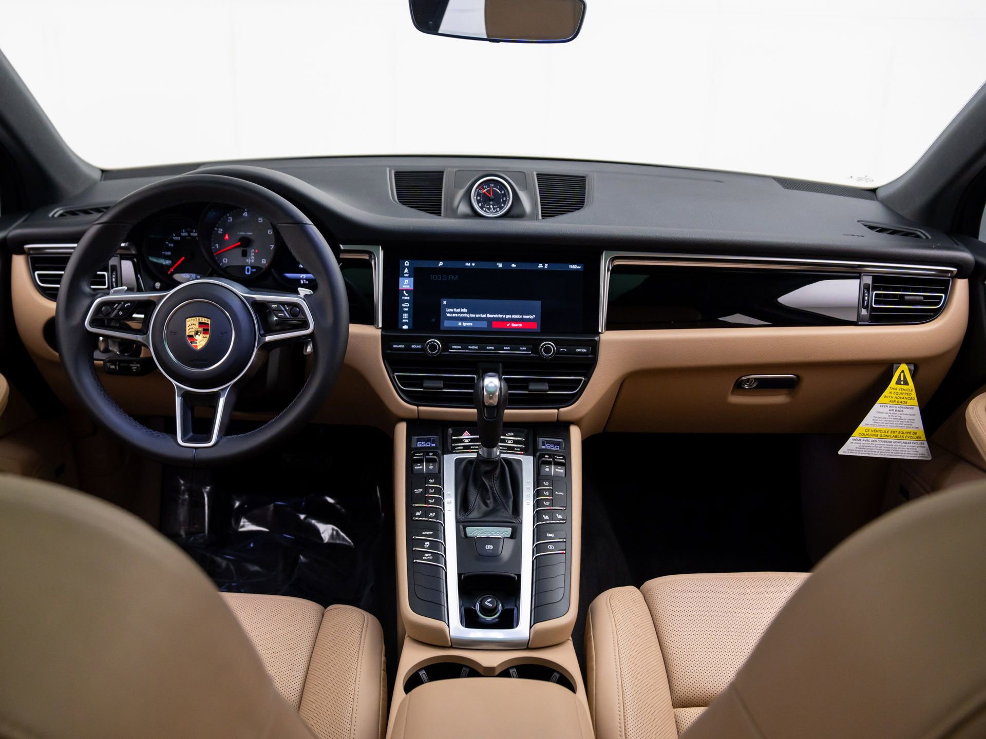 Certified 2021 Porsche Macan S image 11