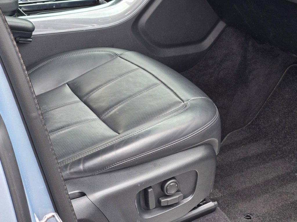 Used 2022 Land Rover Range Rover Sport HSE Silver Edition image 40