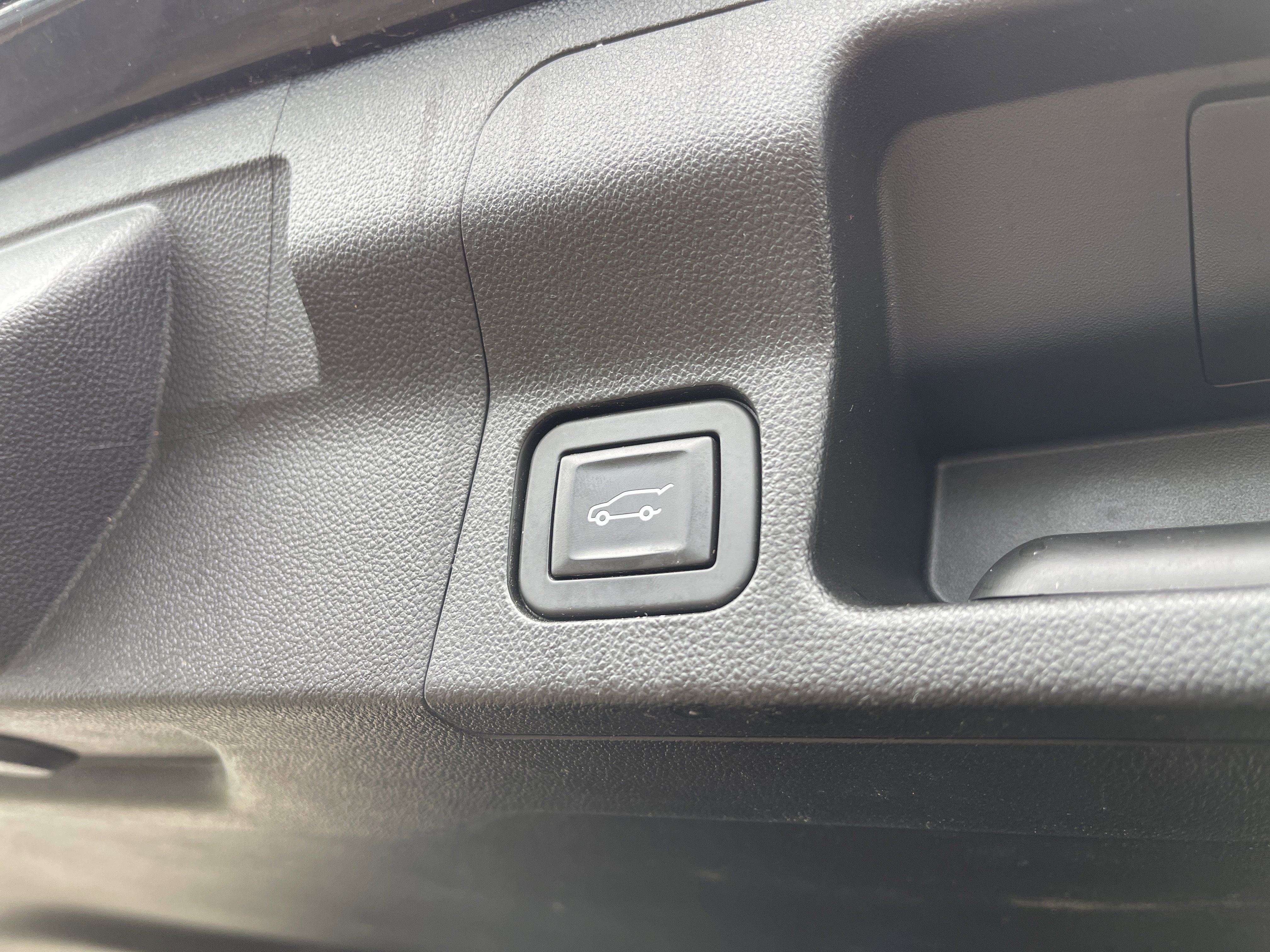 Used 2020 GMC Acadia SLT image 47