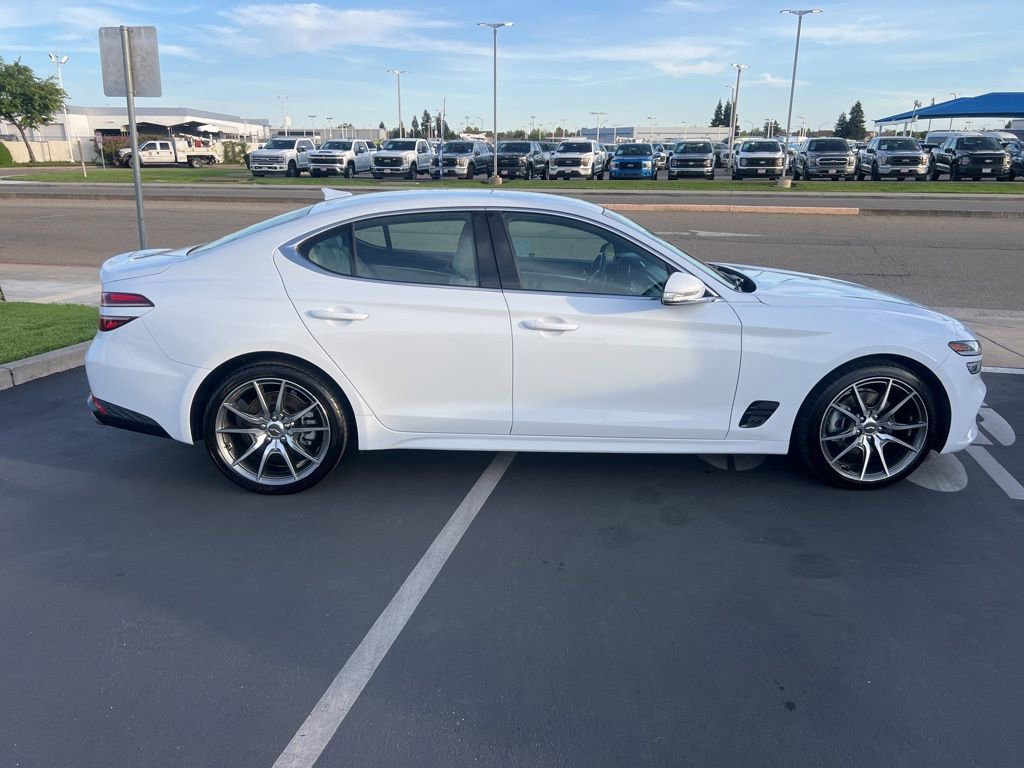Used 2023 Genesis G70 2.0T RWD image 13