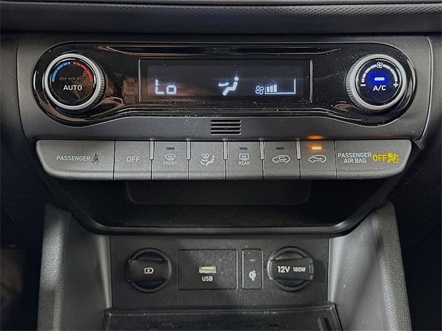 Used 2022 Hyundai Kona Limited image 18