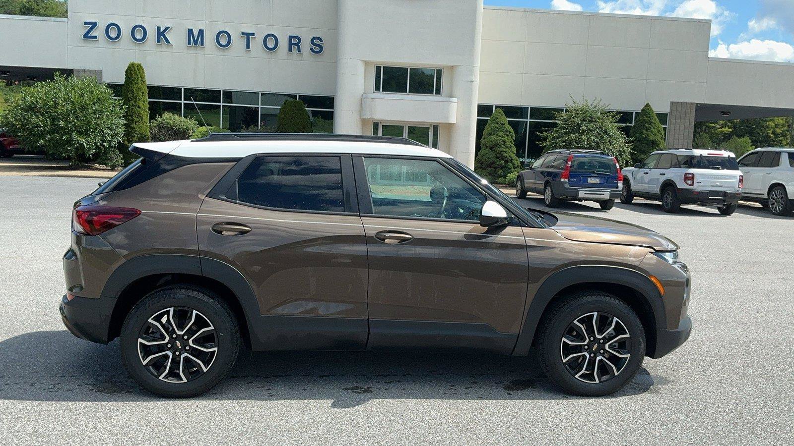 Used 2022 Chevrolet TrailBlazer ACTIV w/ Sun and Liftgate Package AWD/4WD image 5