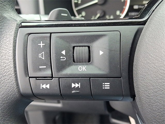 Used 2021 Nissan Rogue SV image 20