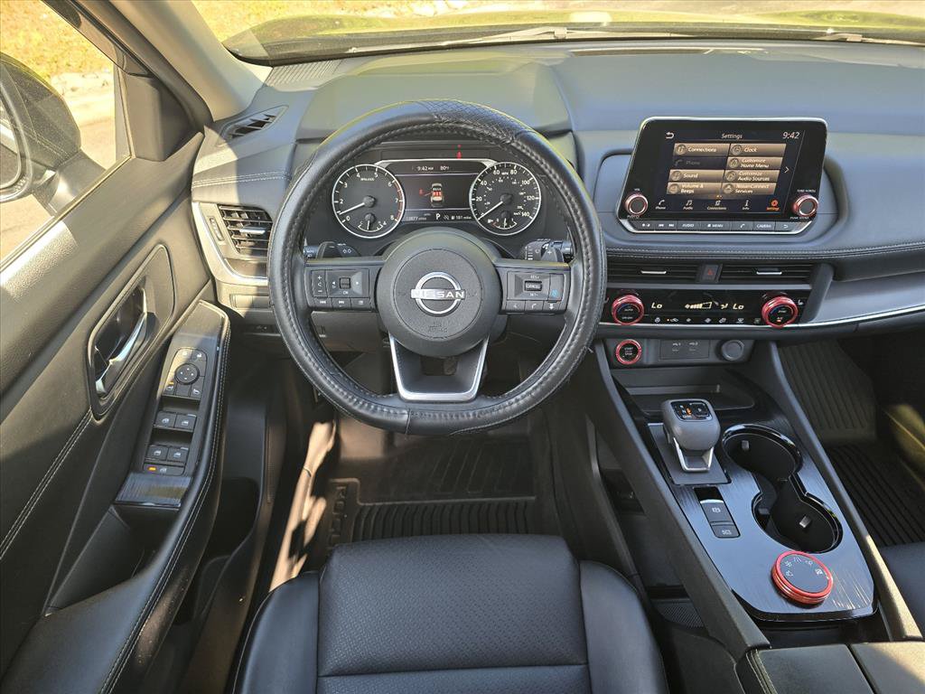 Used 2024 Nissan Rogue SV w/ SV Premium Package AWD/4WD image 13