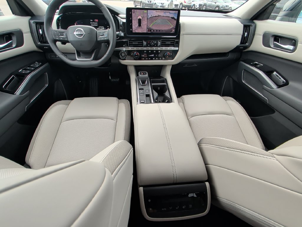 New 2026 Nissan Pathfinder SL FWD image 31