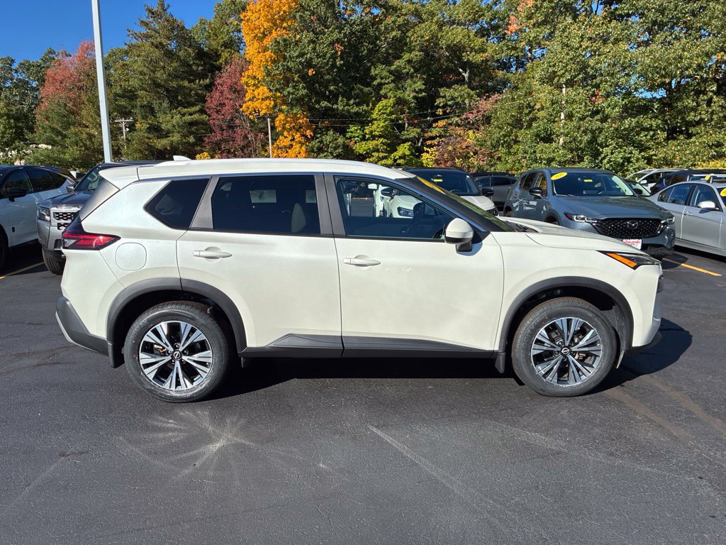 Certified 2023 Nissan Rogue SV w/ SV Premium B Package AWD/4WD image 8