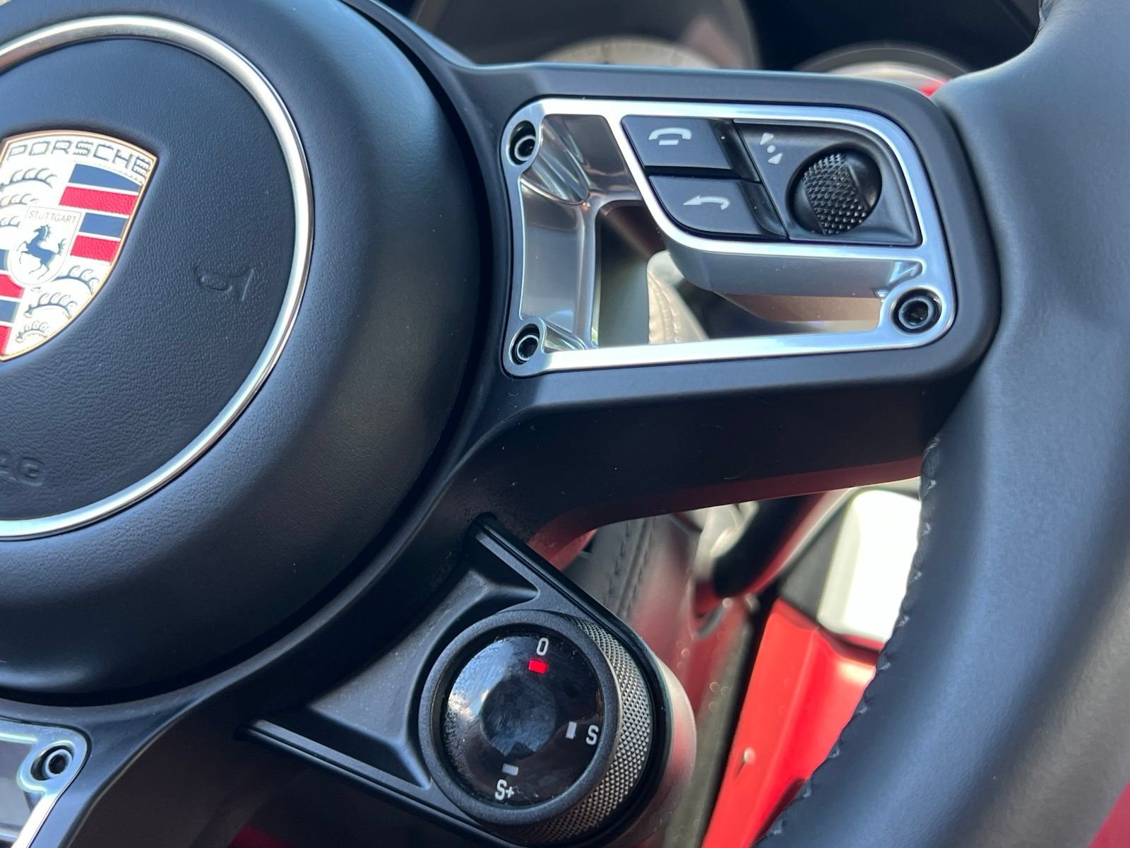 Certified 2025 Porsche 718 Boxster GTS RWD image 22