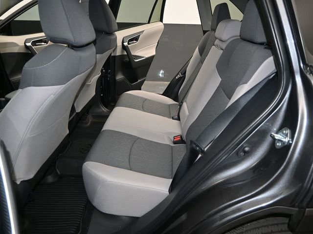 Used 2025 Toyota RAV4 XLE image 14