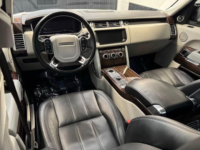 Used 2017 Land Rover Range Rover HSE image 7