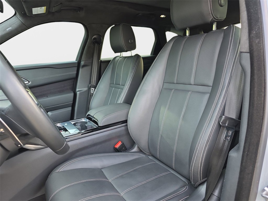 Used 2023 Land Rover Range Rover Velar HST image 18